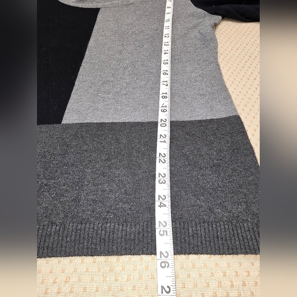 ALFANI Women Soft Warm turtleneck long sleeve sweater Size LArge Black - Gray - Picture 8 of 8